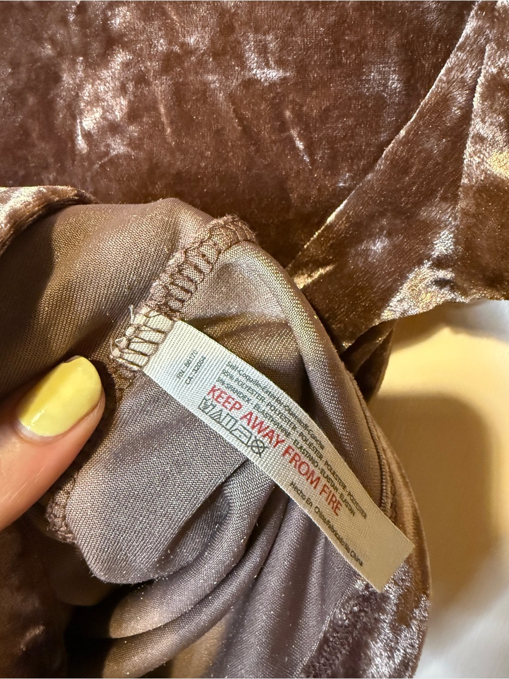 Free People Crushed Velvet Brown Mauve Fitted Short Sleeve Baby Tee Sz Small - Picture 4 of 5